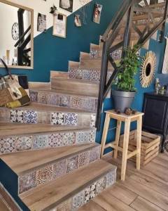 Habillage de contre marche avec carreaux de ciment