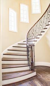 Choisir une rampe d'escalier : comment procéder