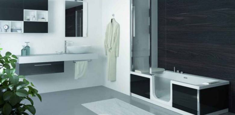 Un combiné douche/baignoire design