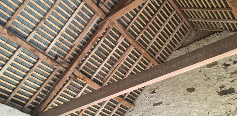 Charpente avec sa couverture en ardoise rénovée - Nantes 44