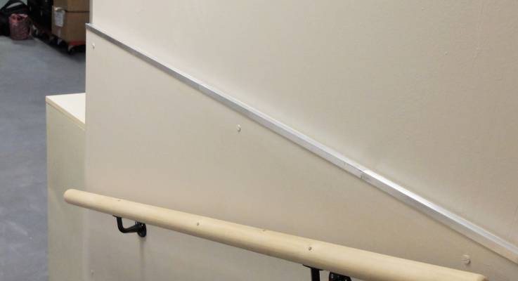 Installation d'une rambarde d'escalier par l'agence de Joué-lès-Tours