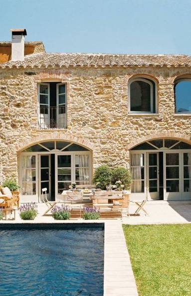 Rénovation de façade en pierres apparentes - Hyères 83