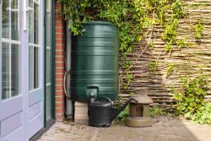 Citerne murale pour récupération eau de pluie