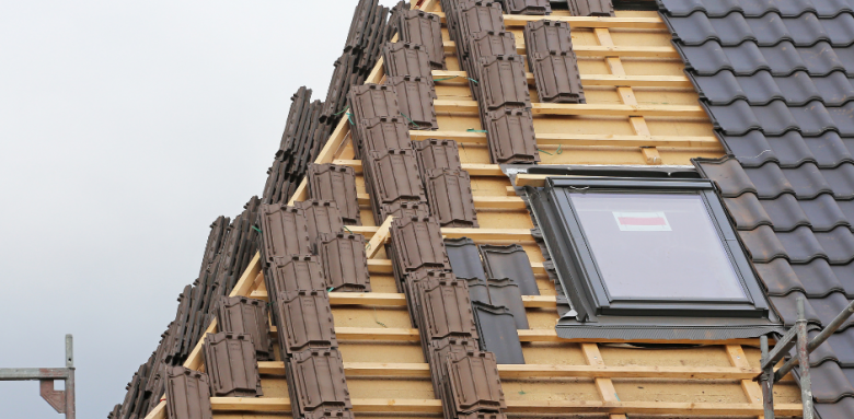 Les erreurs courantes à éviter lors de la rénovation de toiture