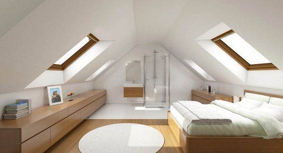 Aménager une chambre mansardée avec espace de rangement en longueur - Rochefort 17