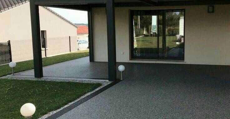 Résine sous pergola