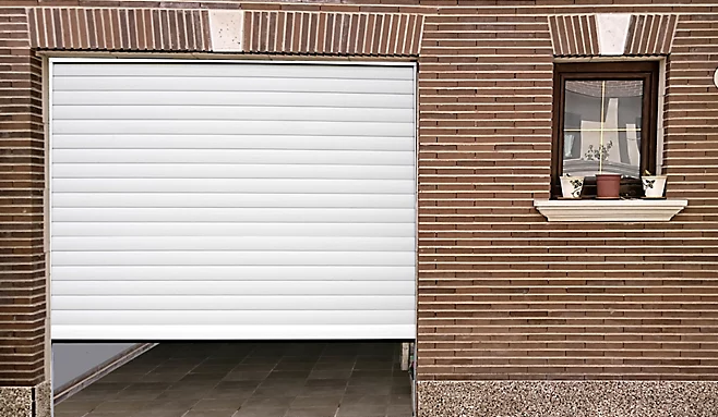 porte de garage enroulante en aluminium blanc (Castorama)