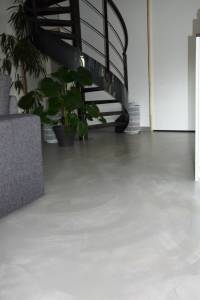 Recouvrir un ancien carrelage par un béton ciré - Bourg-en-Bresse 01