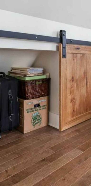 Aménagement de rangement dans les combles