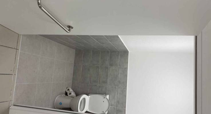 WC aux normes PMR