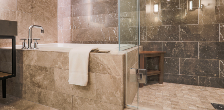 Salle de bain en pierre