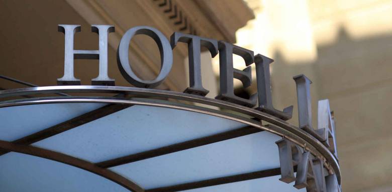 Rénovation de l'extérieur d'un hôtel à Paris 8