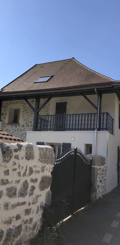 Très joli toit 4 pans