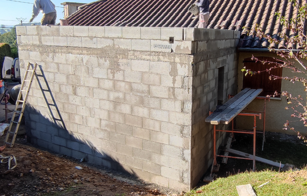 Garage accolé ou indépendant : quelle solution choisir pour sa maison ?
