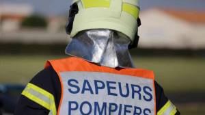 La Maison Des Travaux sponsorise l'équipe de foot de la caserne des Sapeurs-Pompiers de Crécy-la-Chapelle