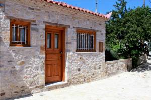 travaux d'isolation par l'extérieur sur une maison ancienne La Maison Des Travaux Ales