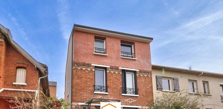 surélévation-extension réalisée par notre agence