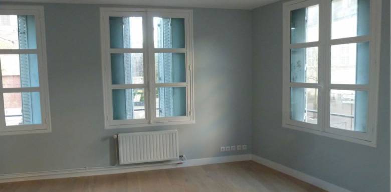 Rénovation murs, plafond et fenêtres dans un appartement