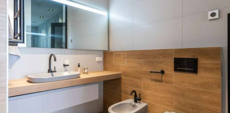 Aménager une salle de bains PMR : confort, sécurité et autonomie - Vire 1450