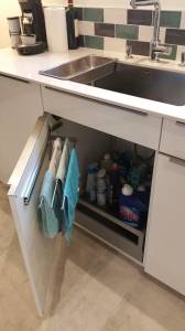 Produits d'entretien sous l'évier - décorateur intérieur 77, auditeur énergétique 77, maçon 77, électricien 77, plombier 77, plâtrier 77, plaquiste 77, peintre intérieur 77, carreleur 77, charpentier 77, menuisier 77