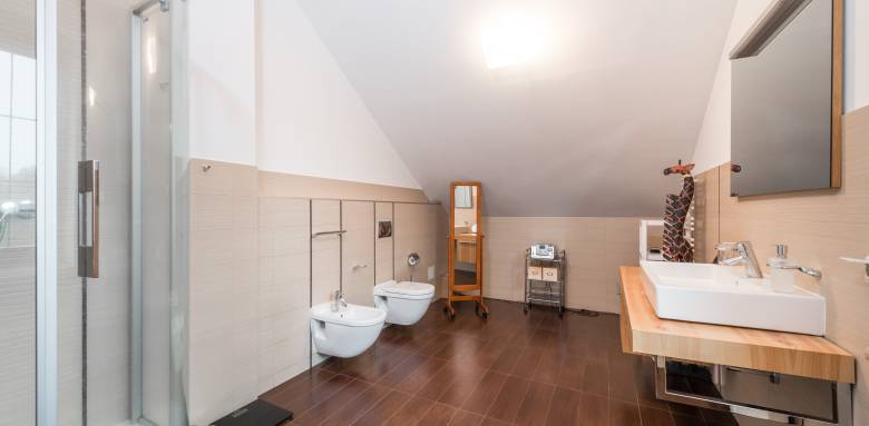 Salle de bains sous combles
