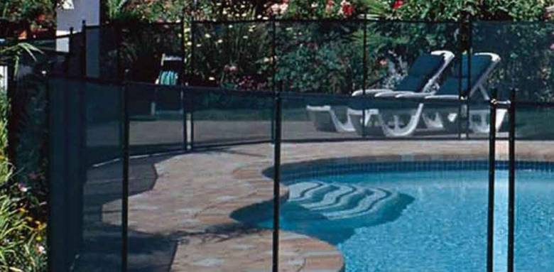 piscine clôture barrière