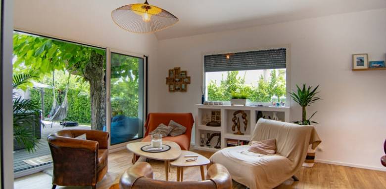 Gagner en lumière naturelle dans la maison avec une vitre fixe panoramique - Valence 26