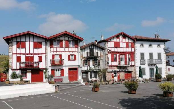 Petite maison mitoyenne