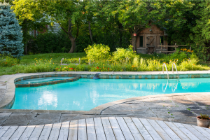 Choisir emplacement piscine Besançon