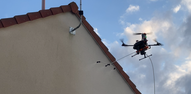 Nettoyage, démoussage toiture et façade par drone