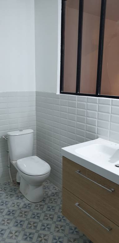 Installation de verrière entre la salle de bain et la chambre - Valence 26