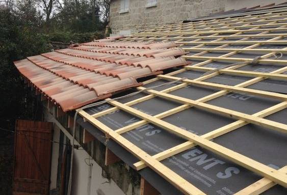Rénovation de toiture en tuiles