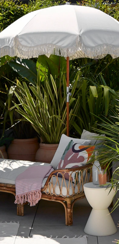 Coin lecture dans le jardin - Bourg-en-Bresse 01