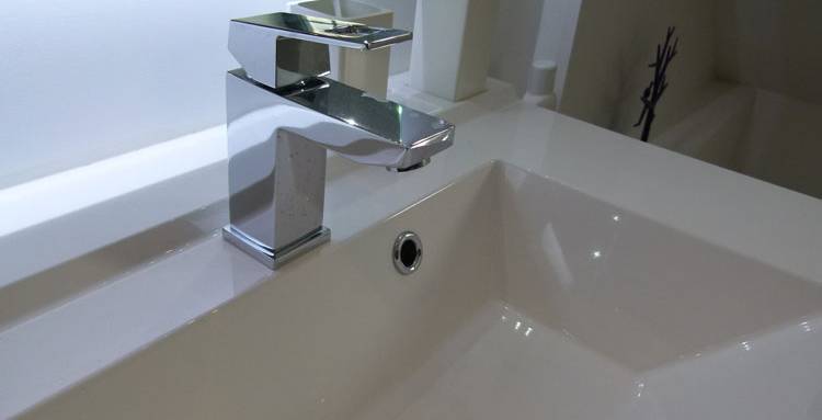 Robinetterie chromepour vasque salle de bain