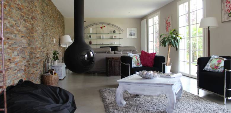 Rénovation maison avec deux baies vitrées ouverture battante