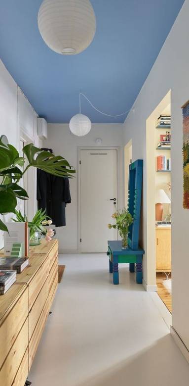 Tendances déco 2023 - peinture bleu électrique - Le Raincy 93