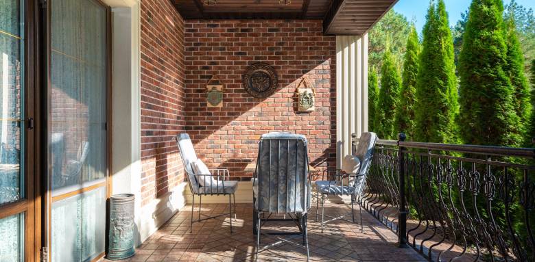 Terrasse en carrelage 