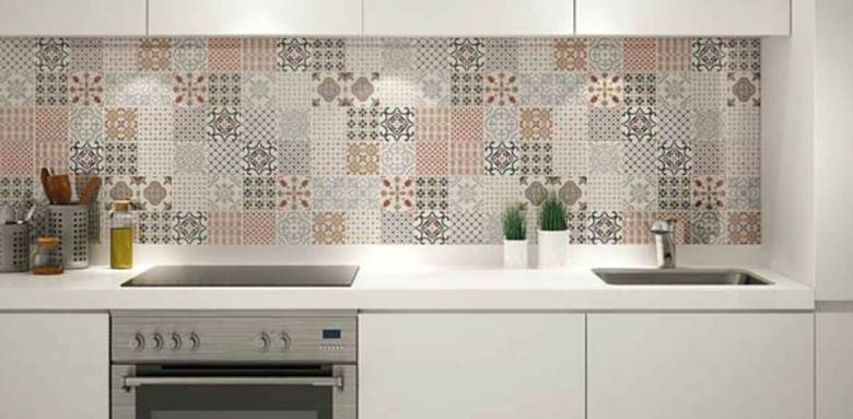 carrelage mural cuisine décor mosaïque ton greige