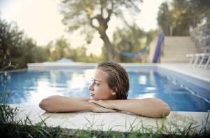 Construire votre piscine : 4 conseils utiles 