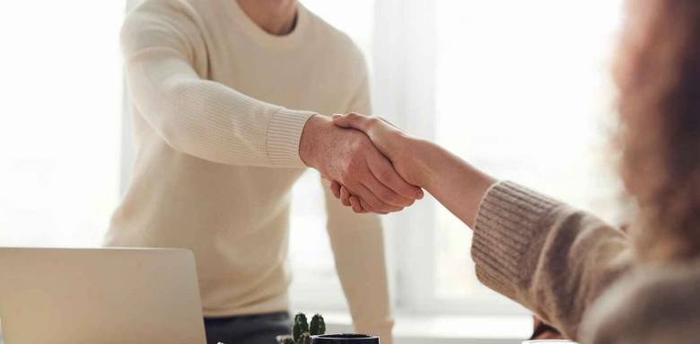 Le courtier en travaux de La Maison Des Travaux de Pau