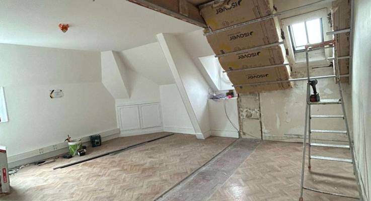 Réaménagement d'un bureau sous combles à Troyes avec reprise des parois
