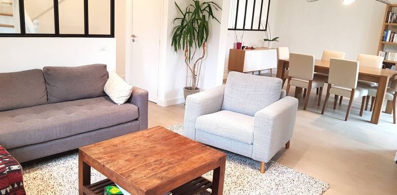 Verrières intérieures fixes à armature en acier dans une maison à bouc-bel-air-13