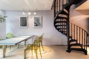 Installer un escalier moderne La Maison Des Travaux Ales 