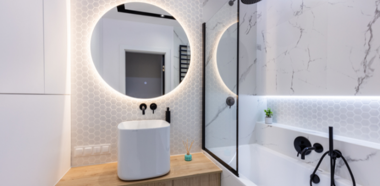 Les solutions pour agrandir visuellement sa salle de bain