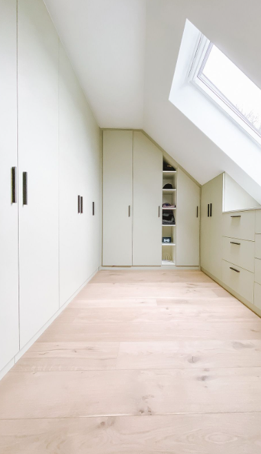 Dressing sous pente : optimiser chaque espace de votre intérieur