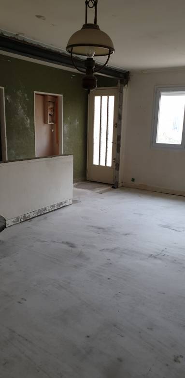 Travaux de ragréage pour rénovation des sols à Lille 59