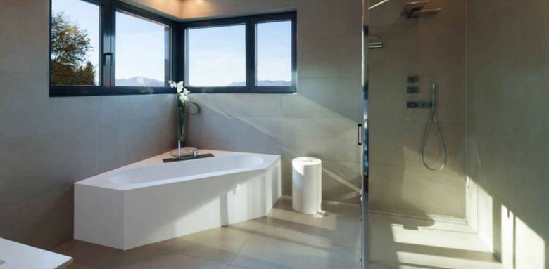 salle de bain avec douche et baignoire  Noisy-Le-Grand (93) 