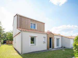 Surélévation en ossature bois à Vertou  une solution légère pour agrandir sa maison