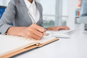 RECHERCHE ASSITANT(E) ADMINISTRATIF(VE) H/F