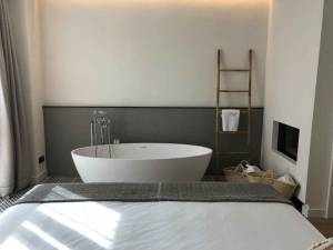 Installer une salle de bain dans la chambre